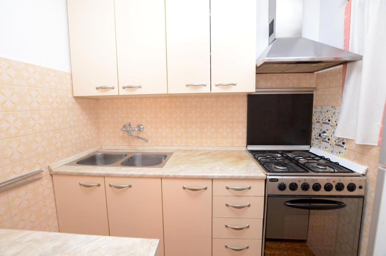 Lili Apartment Novigrad  Bagian luar foto