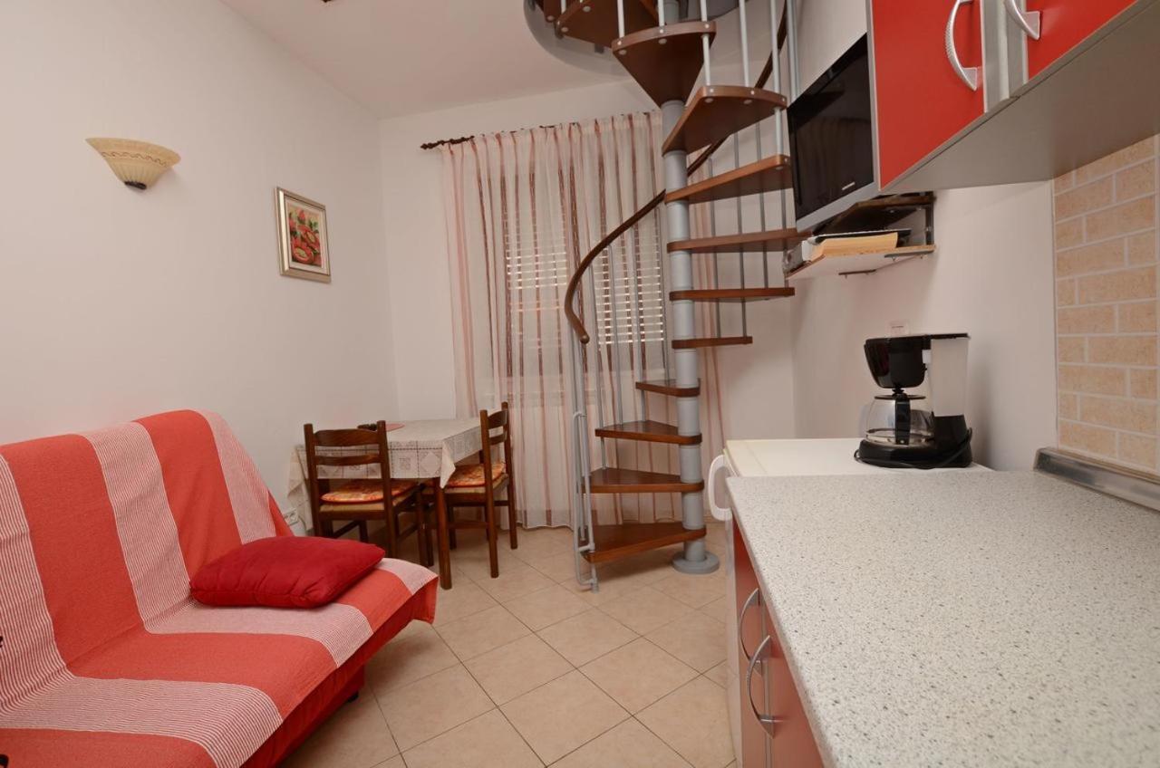 Lili Apartment Novigrad  Bagian luar foto