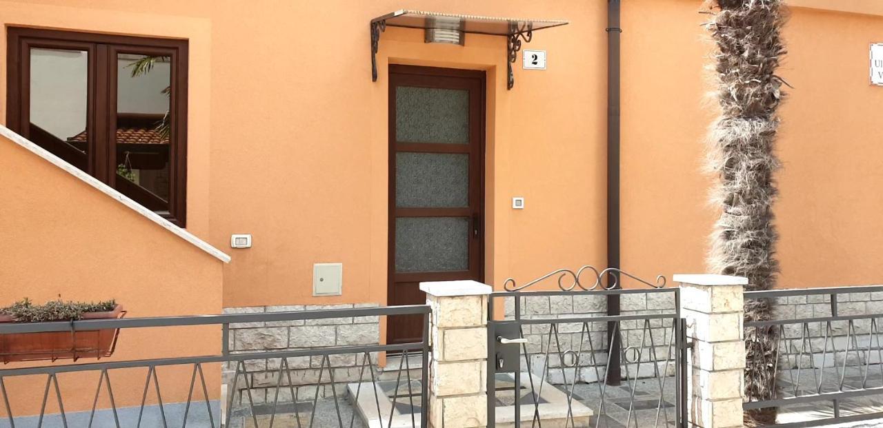 Lili Apartment Novigrad  Bagian luar foto